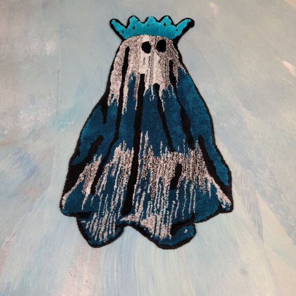 Whimsical Ghost Tufted Rug with Crown – Handmade Statement Piece Ghost #3 - Picture 1 of 6